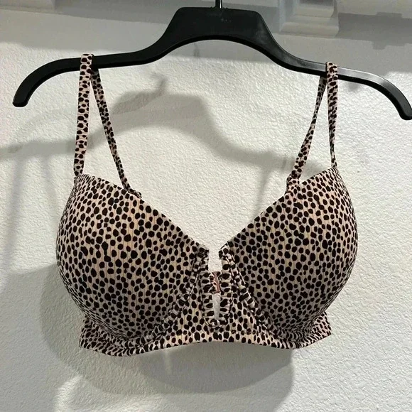 🔥Bikini top. Animal print, underwire support, like new! - Picture 1 of 5